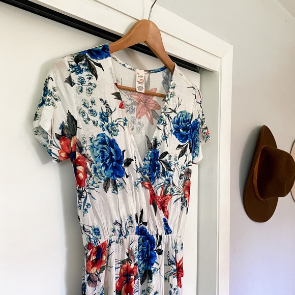 NWOT Faux Wrap Floral Dress, small - Picture 2 of 7